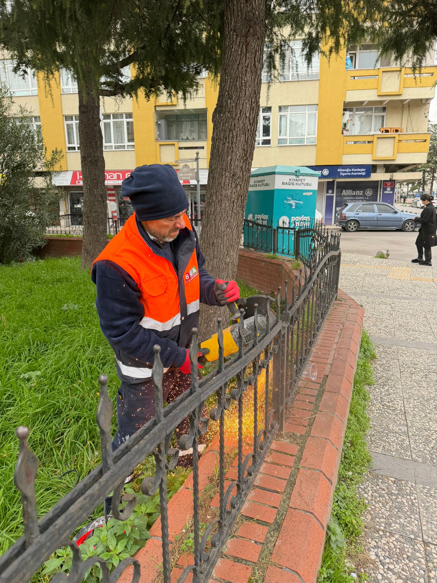 İL HALK KÜTÜPHANESİ SÖKÜM VE YIKIMA HAZIRLIK